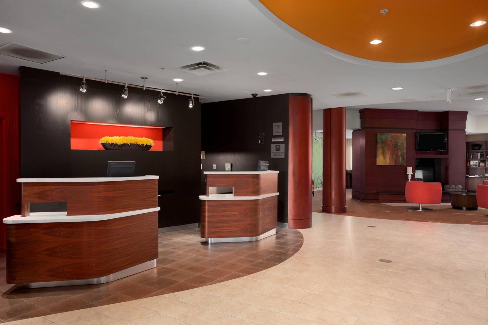 Courtyard Wall At Monmouth Shores Corporate Park Exterior photo